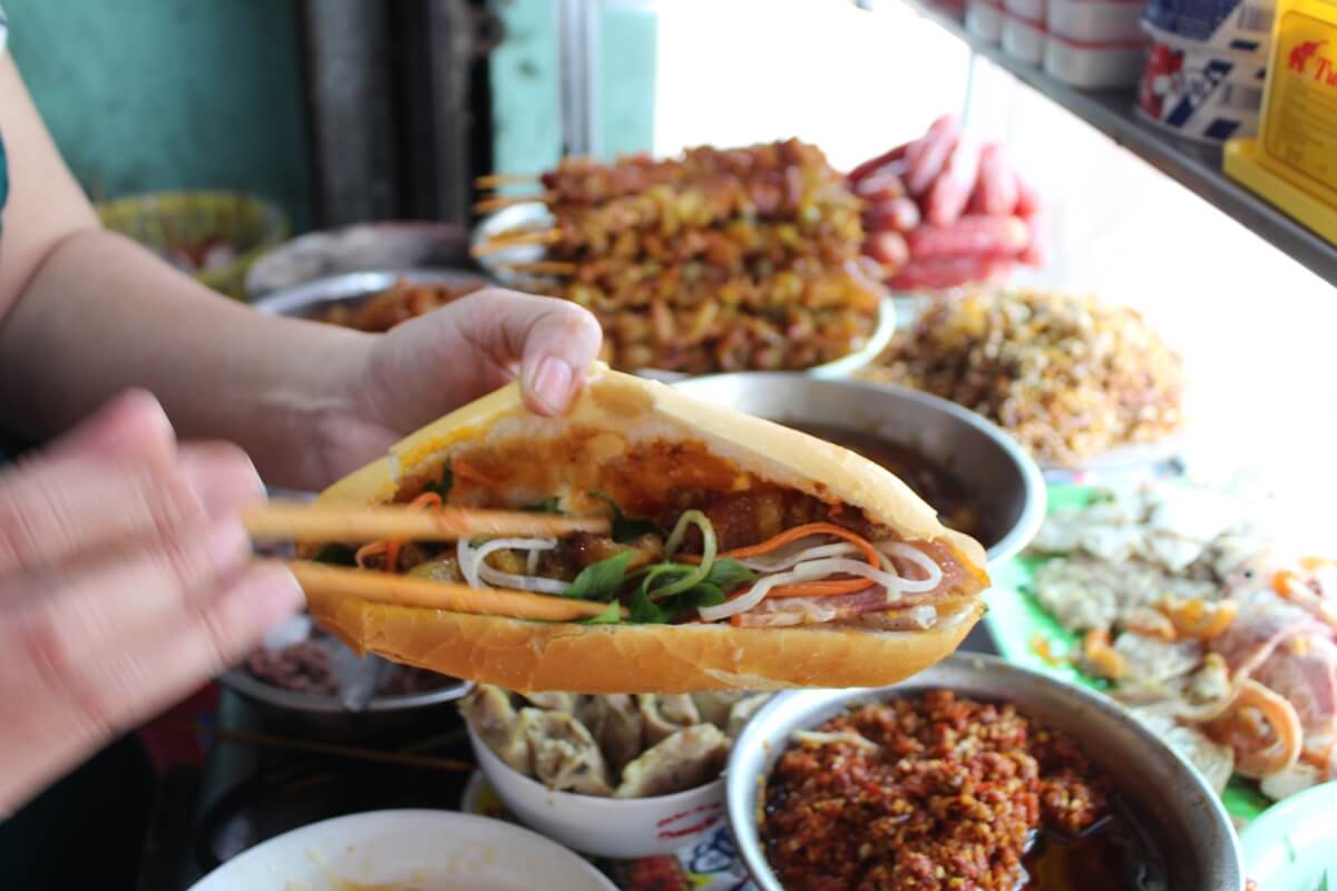 banh mi thit viet nam