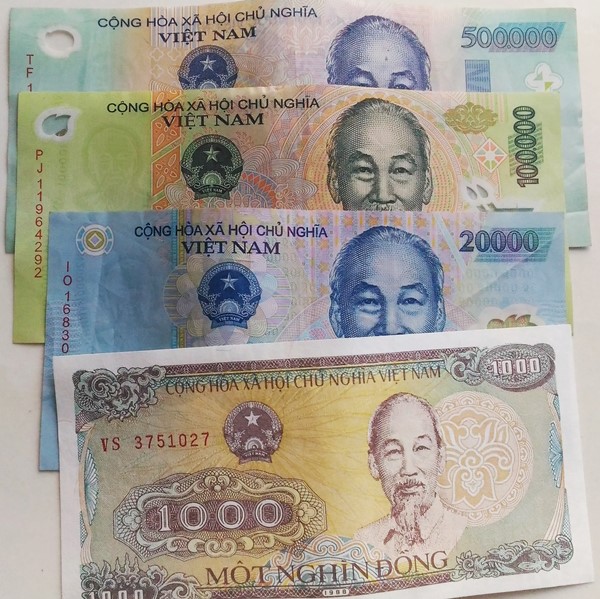 guide-to-vietnamese-currency-in-ho-chi-minh-city-scooter-saigon-tours