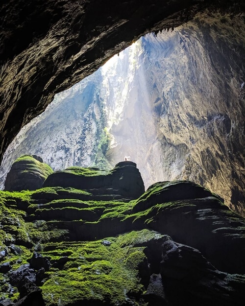 Impressive exploration to Son Doong Cave - the biggest cave in the world