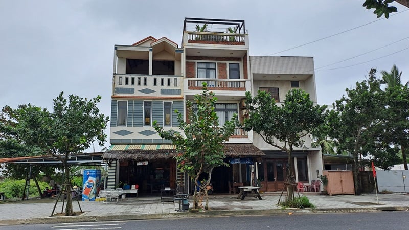 restaurant in non nuoc beach da nang city