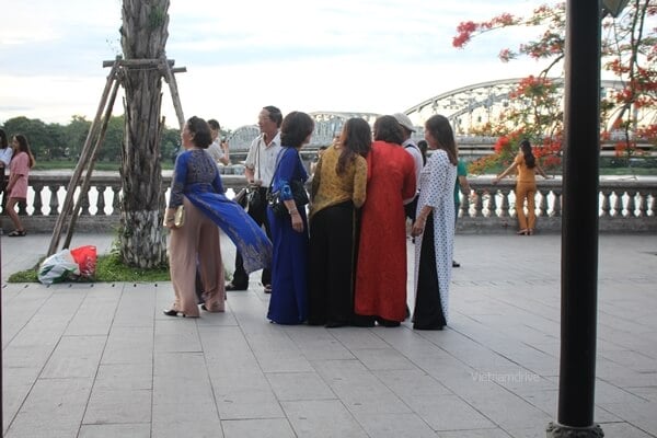 Ao Dai at Walking Street in Hue