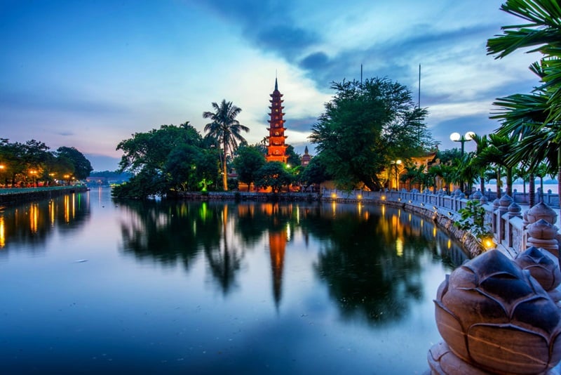 tran quoc pagoda ha noi