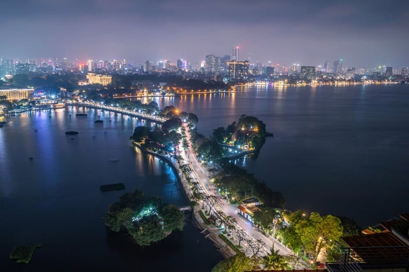 west lake in hanoi