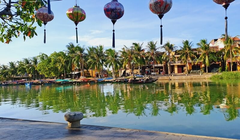 thu bon river in hoian town