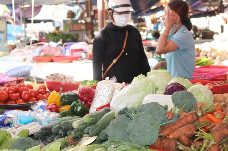 market in hoi an city