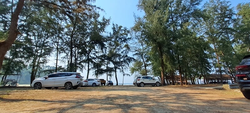 tan canh duong beach parking