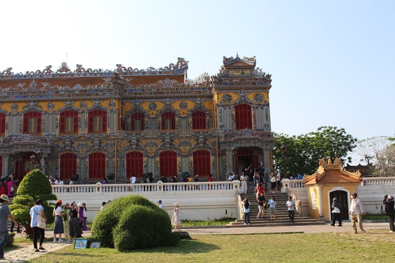 imperial citadel in hue city