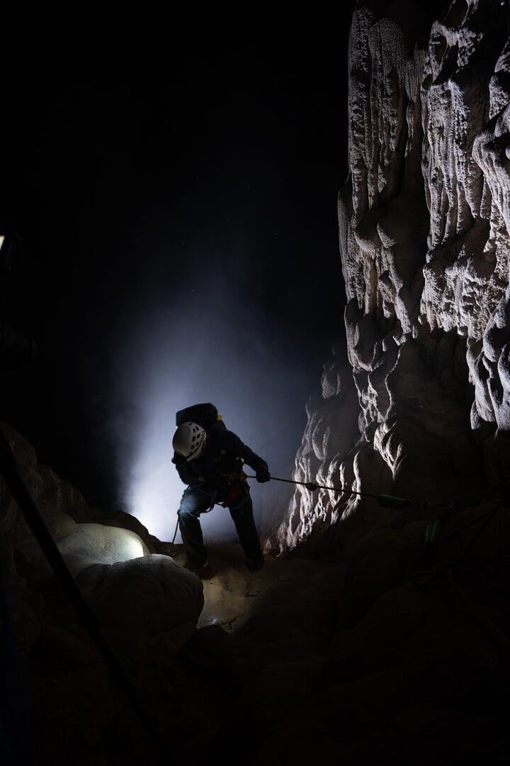 Climbing to Son Doong Cave