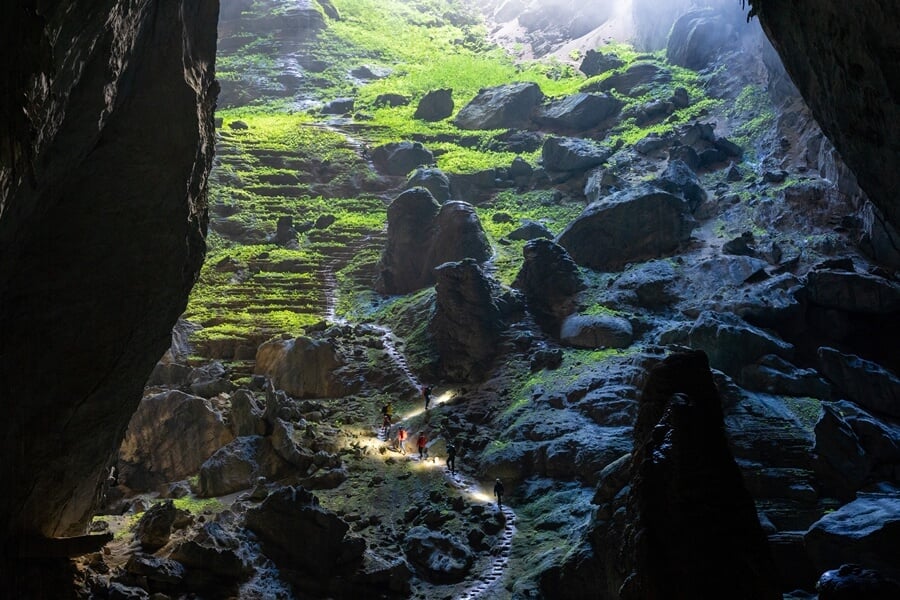 Exoploring Son Doong Cave